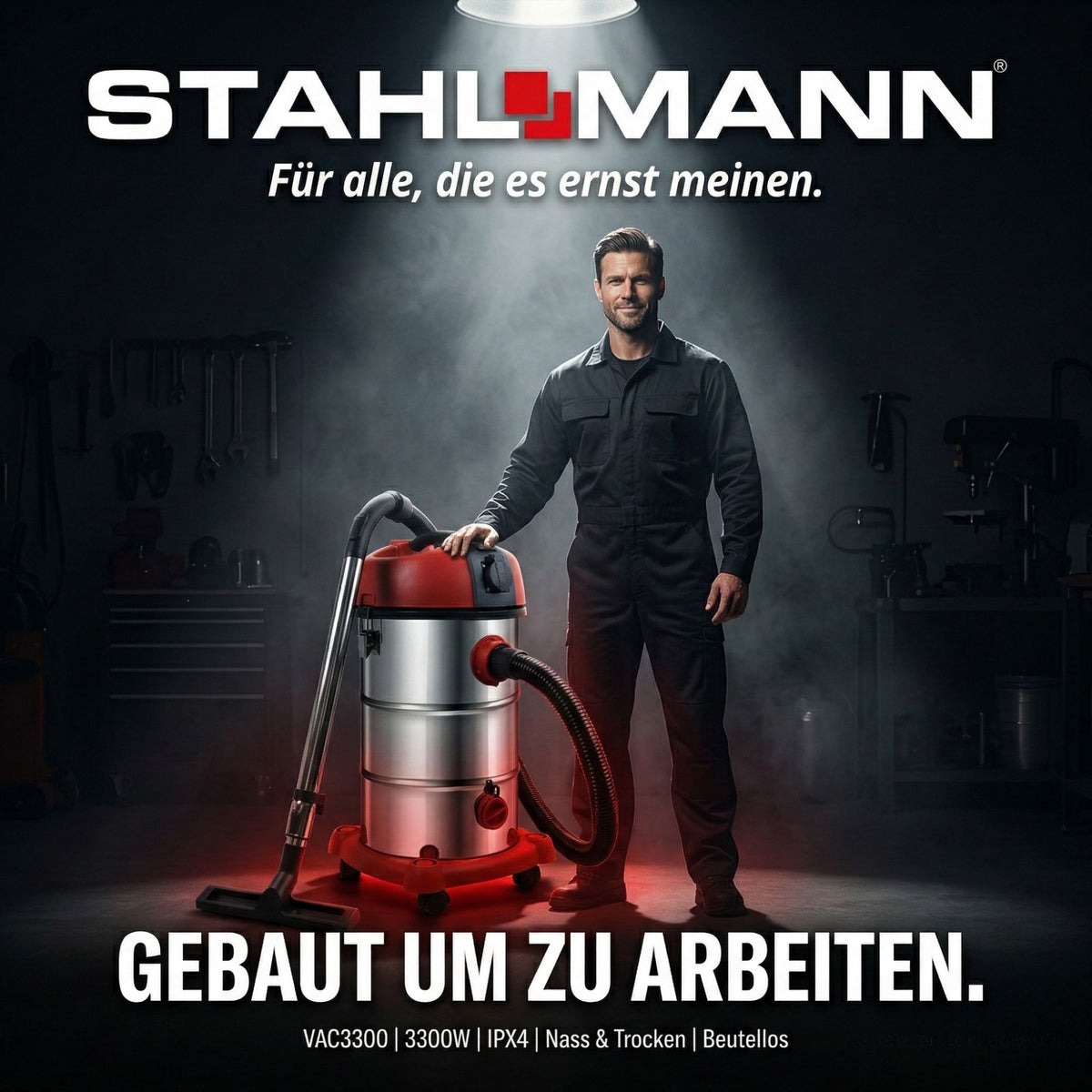 STAHLMANN VAC3300 Industriestaubsauger; 30L Tank, integrierte Steckdose